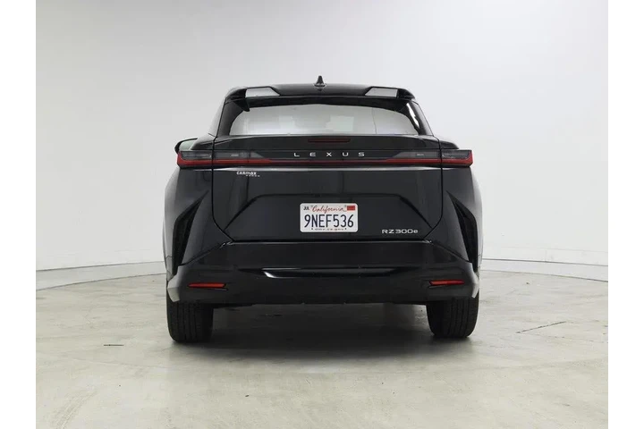 $36998 : Lexus RZ 300e 2024 Premium 4 image 6