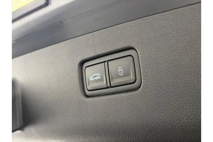 $36000 : Genesis GV70 2025 AWD 2.5T S image 9