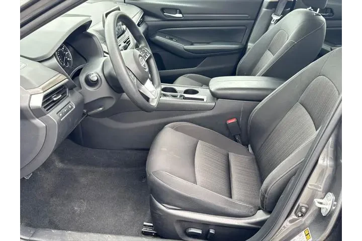 $22995 : Nissan Altima 2025 2.5 SV 4d image 9