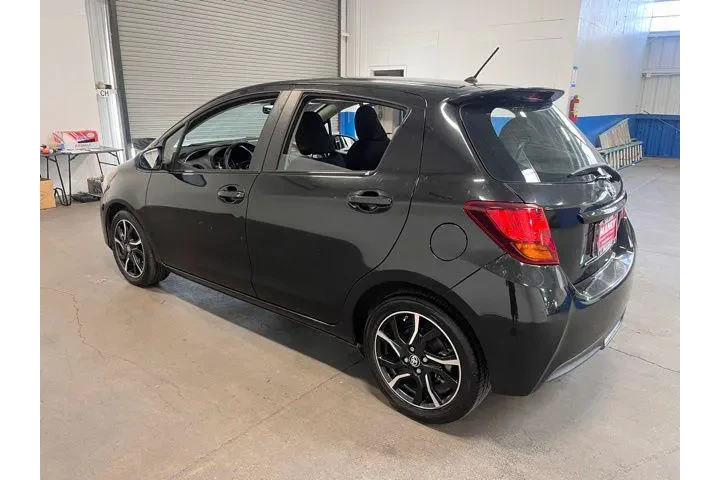 $9978 : Toyota Yaris 2015 L 4dr Hatc image 5