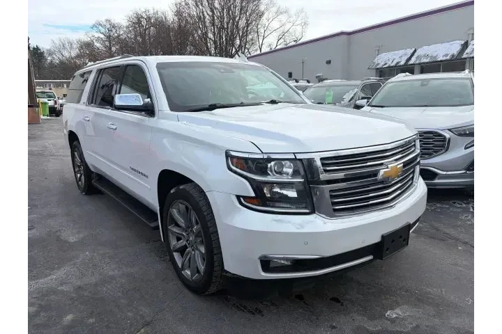 $18995 : 2016 SUBURBAN image 4