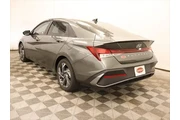 $20999 : Hyundai ELANTRA 2025 SEL Spo thumbnail