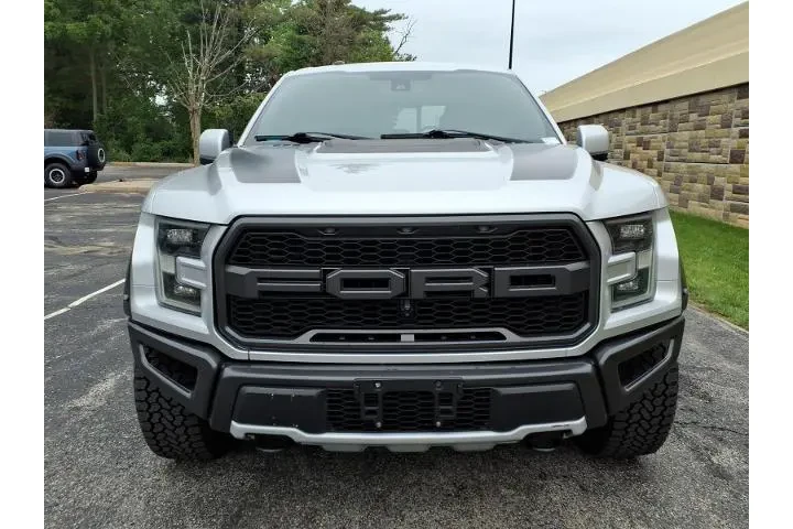 $33051 : Ford F-150 2018 4x4 Raptor 4 image 3