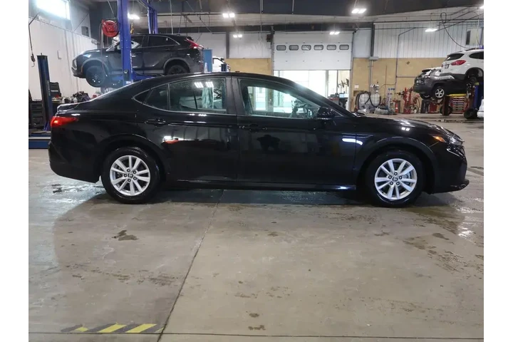 $24277 : Toyota Camry 2025 SE 4dr Sed image 10