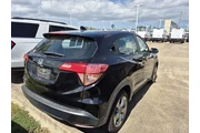 $10971 : Honda HR-V 2017 LX 4dr Cross thumbnail