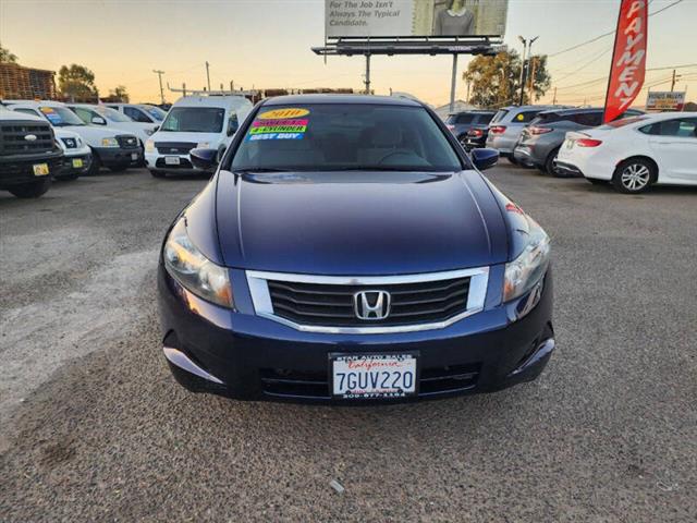 $9999 : 2010 Accord LX image 3