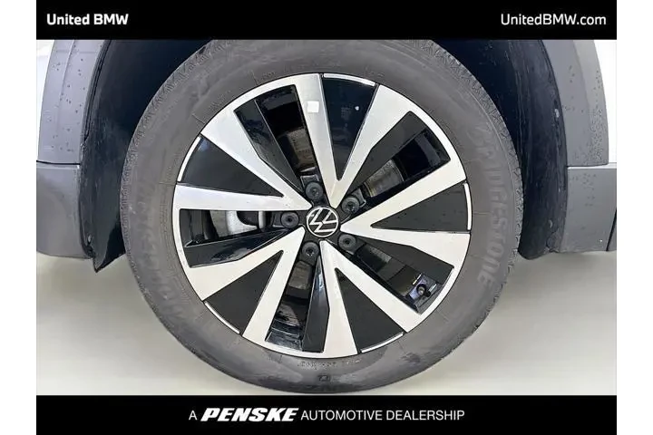 $20495 : Volkswagen Taos 2022 AWD SE image 2