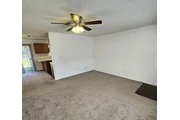 $700 : HOUSE RENT IN AVON PARK FLORID thumbnail