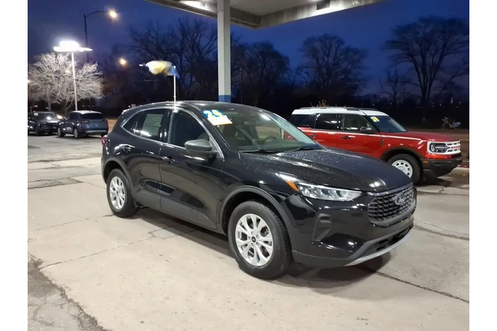 $24962 : Ford Escape 2024 AWD Active image 1