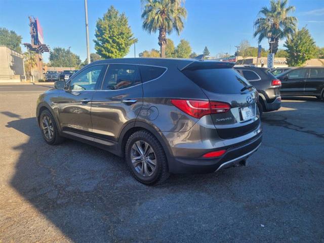 $8500 : 2013 Santa Fe Sport 2.4L image 5