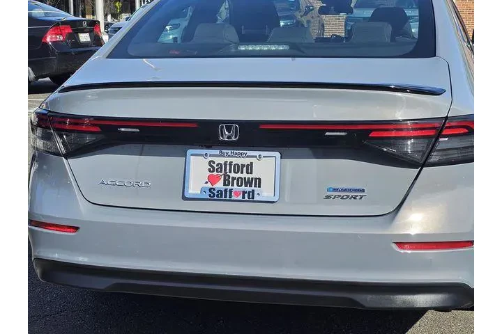 $27367 : Honda Accord Hybrid 2023 Spo image 7