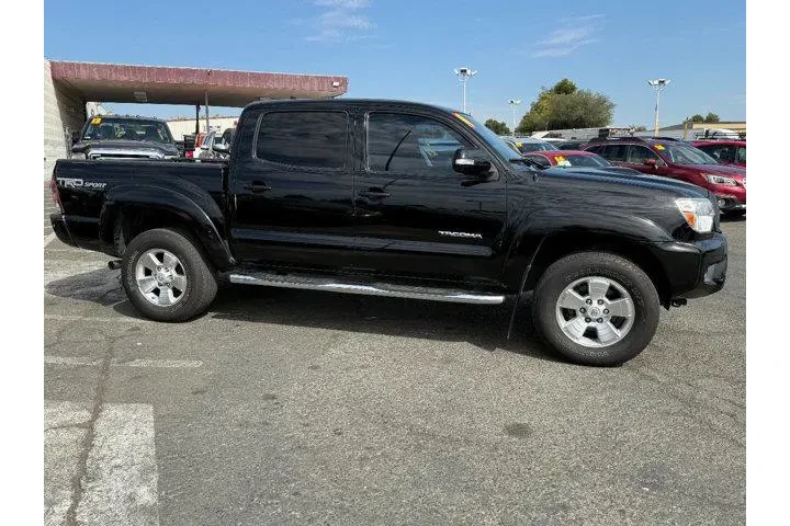 $20861 : Toyota Tacoma 2014 4x2 PreRu image 2