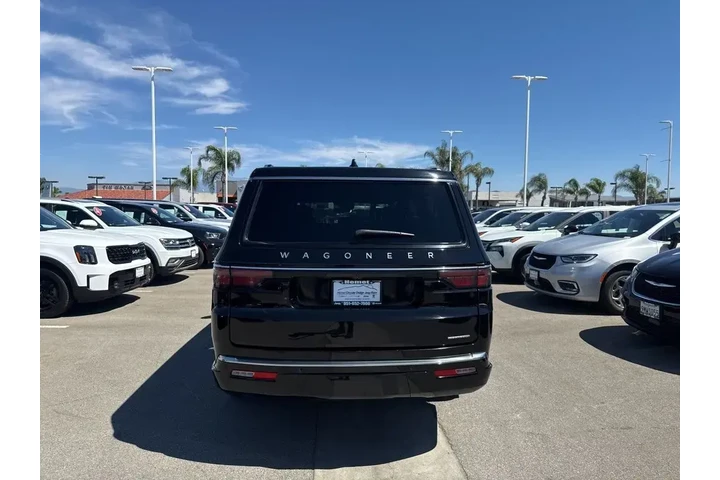 $39892 : Jeep Wagoneer L 2024 4x4 Ser image 7