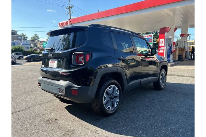 $7499 : 2015 Renegade Trailhawk image 7