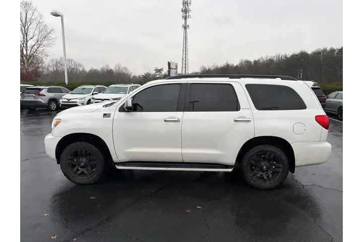 $21010 : Toyota Sequoia 2015 4x4 Limi image 4