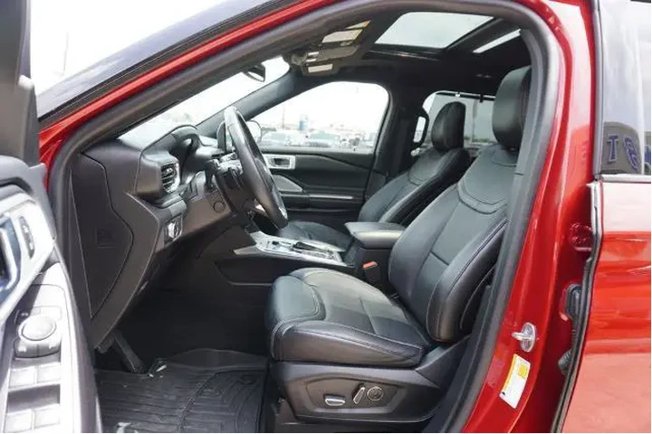 $36725 : Ford Explorer 2020 AWD ST 4d image 7