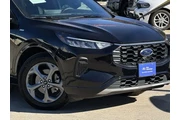 $28444 : Ford Escape 2023 ST-Line 4dr thumbnail