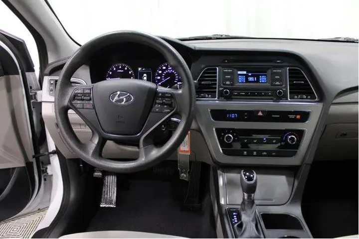 $9982 : Hyundai SONATA 2015 SE 4dr S image 2