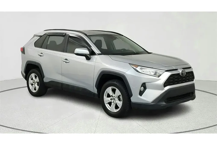 $26971 : Toyota RAV4 2021 AWD XLE 4dr image 8