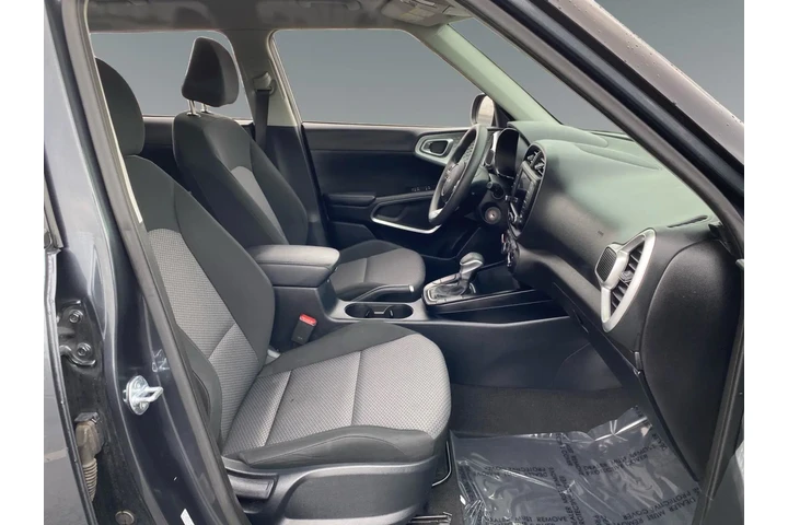 $22127 : Kia Soul 2024 image 8