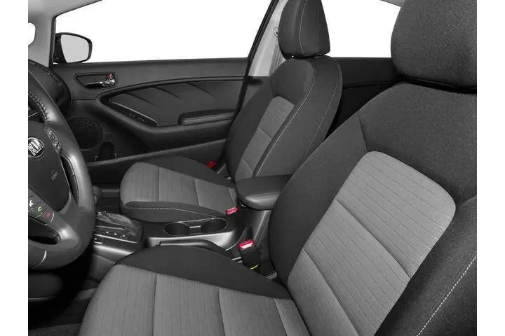 2016 Forte LX image 9