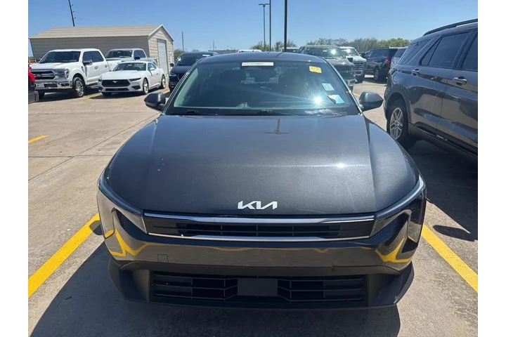 $19900 : Kia K4 2025 LXS 4dr Sedan image 1