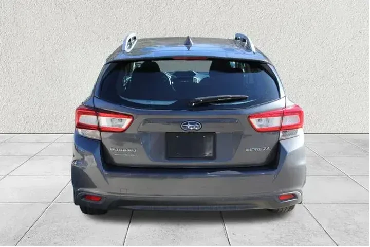 $9990 : Subaru Impreza 2018 AWD 2.0i image 7