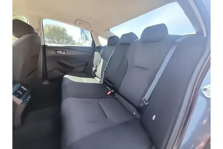 $28698 : Honda Accord 2025 LX 4dr Sed image 8