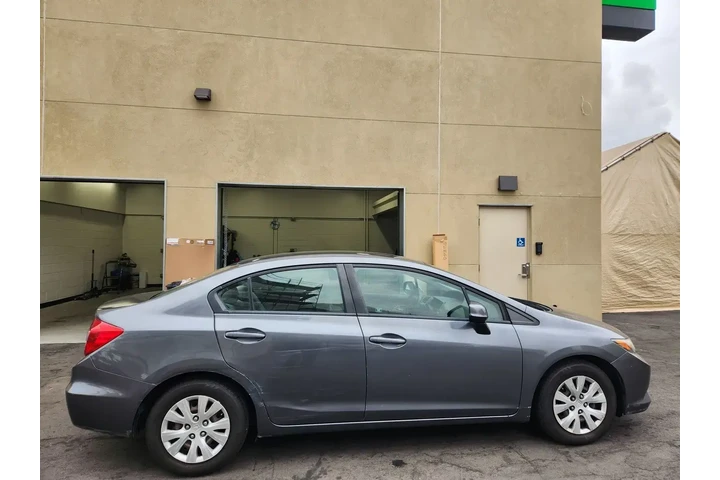 $6499 : Honda Civic 2012 LX 4dr Seda image 10