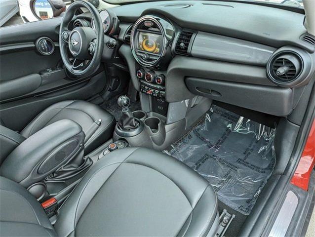 $15997 : 2017 MINI Cooper Hardtop 2 Do image 2