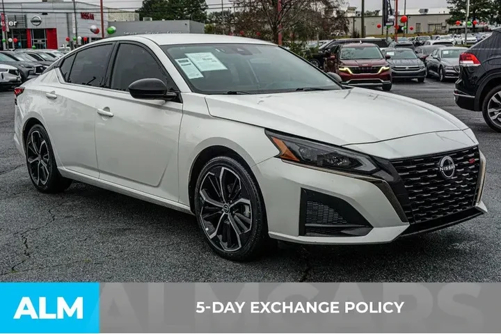 $18920 : Nissan Altima 2024 2.5 SR 4d image 4