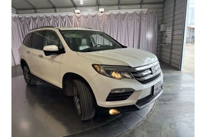 $18999 : Honda Pilot 2016 Touring 4dr image 2