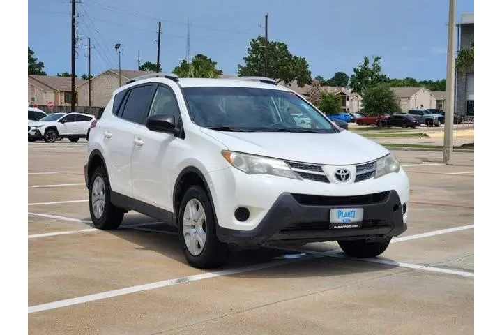$13966 : Toyota RAV4 2015 LE 4dr SUV image 3