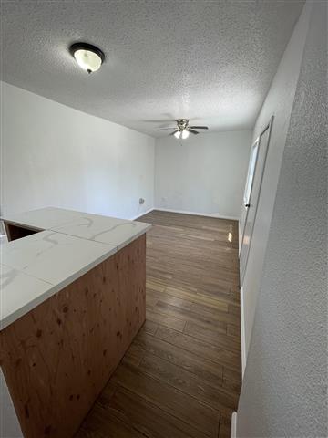 $1500 : Estudio for rent en Compton image 9