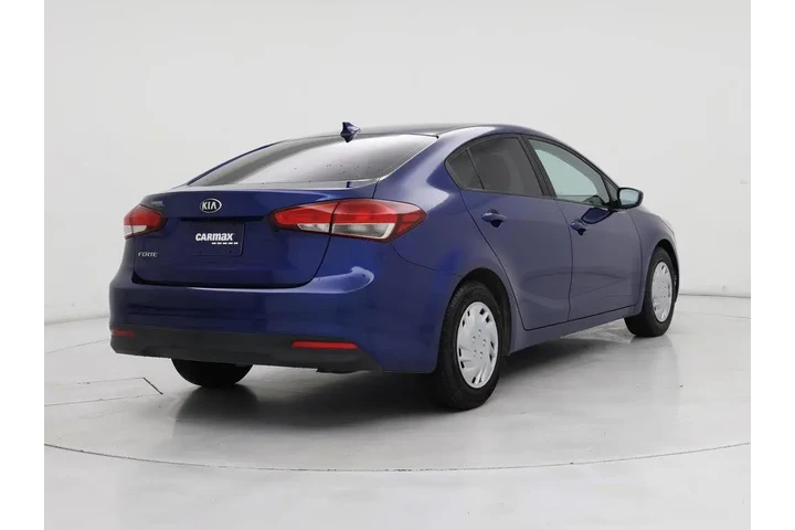 $10599 : Kia Forte 2018 LX 4dr Sedan image 8