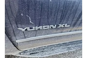 $19988 : GMC Yukon XL 2017 4x4 SLT 4d thumbnail