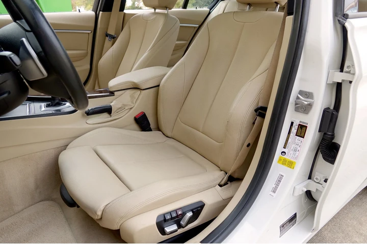 $12490 : 2016 BMW 328i image 6