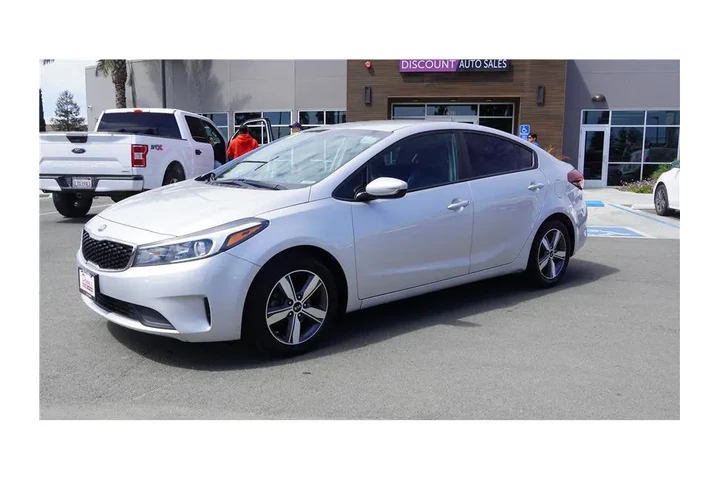 $10984 : 2018 Forte LX image 2