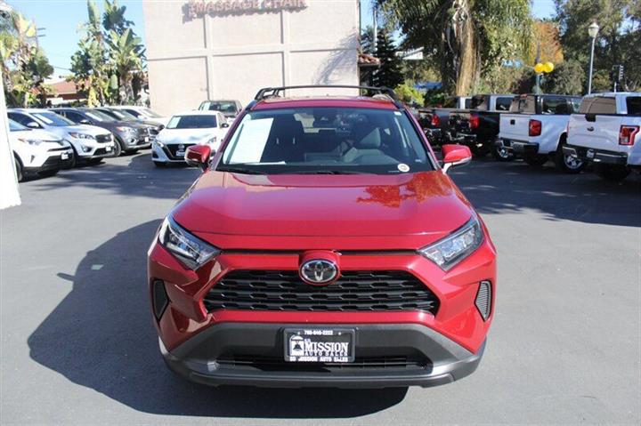 $22996 : 2019 RAV4 image 2