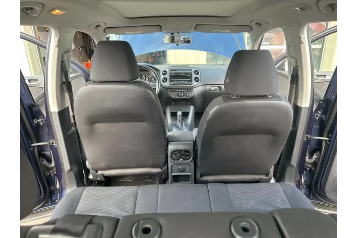 2013 Tiguan S 4Motion image 5