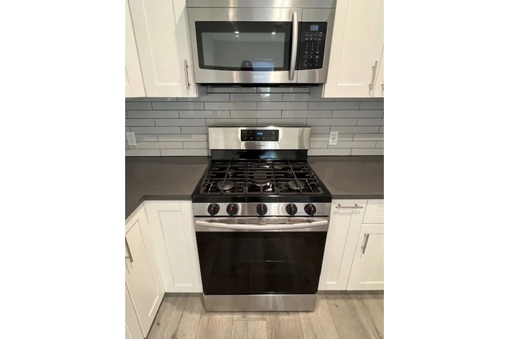 $1955 : 2 Bedroom Apt in W Pico Blvd image 4