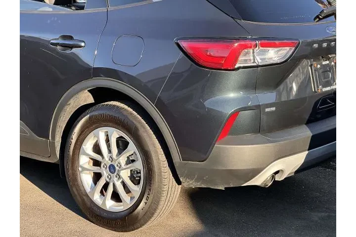 $21990 : Ford Escape 2022 AWD SE 4dr image 5