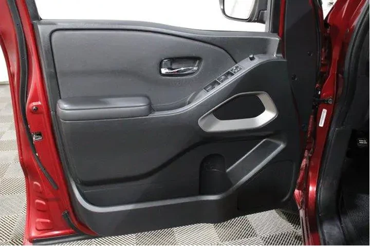 $35998 : Nissan Frontier 2024 4x2 SV image 6