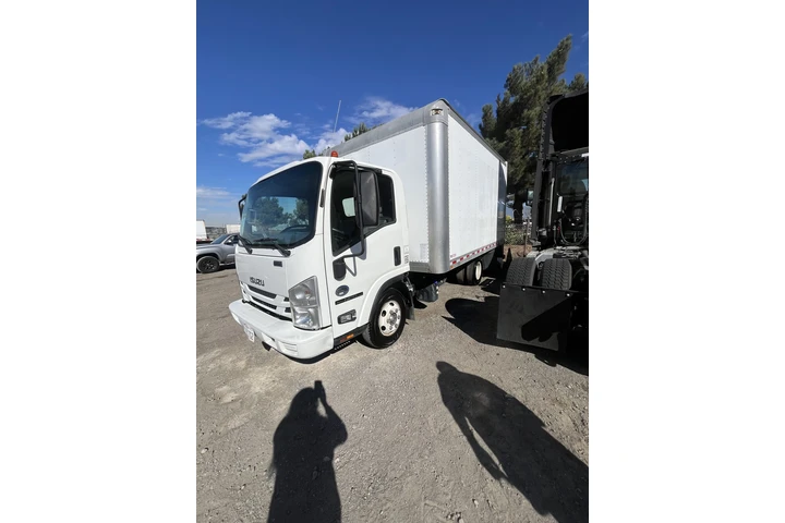 $14500 : 2018 Isuzu NPR image 3
