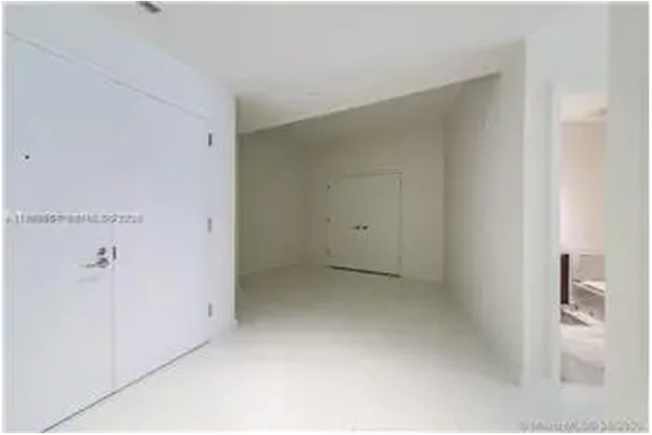 $9900 : Rental property with 3 bedro image 2