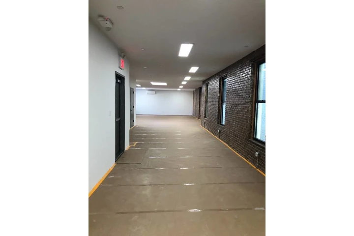 $400000 : Commercial Building  For Sale image 5