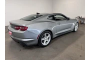 $24996 : Chevrolet Camaro 2023 LT 2dr thumbnail