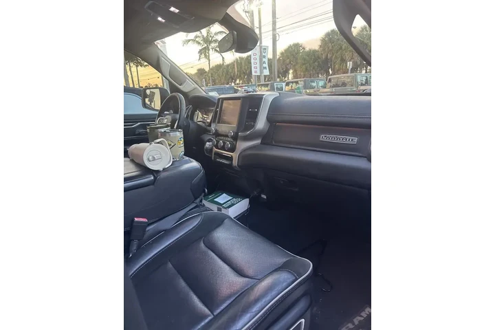 $27995 : Ram 1500 2019 4x2 Laramie 4d image 9