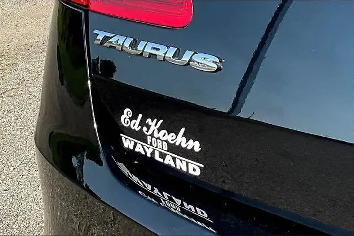 $11499 : Ford Taurus 2018 SE 4dr Seda image 8