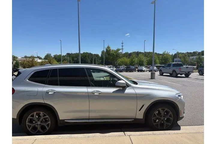 $25744 : BMW X3 2021 AWD xDrive30i 4d image 4